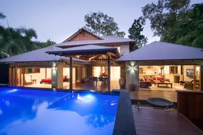Sisanya - Port Douglas Luxury Retreat with Heated Pool & path to the beach! - Image 2
