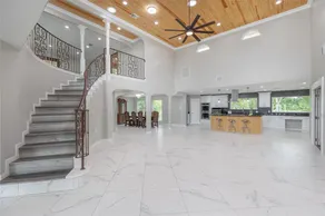 Great 5-Bedroom Bungalow sitting in 3 Acre lot - Image 2