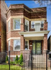 Lovely 4-bedroom condo with indoor fireplace - Image 2