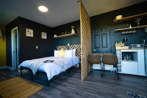 *NEW*secluded/studio/getaway/sunset/mountain view + patio - Image 3