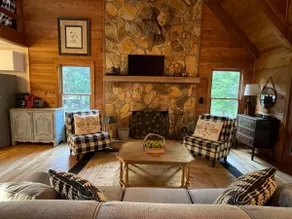 Trout House #2: Fishing Coopers Creek, pets OK - Image 3