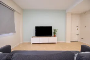 SPACIOUS FLAT IN OLD TOWN - Image 5
