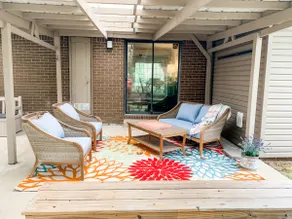 3 Bed/4Bath Great Loc for Restaurant & Shop - Image 3