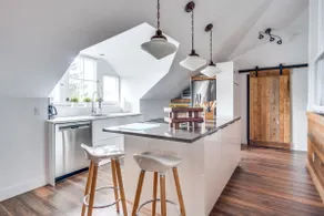 Luxurious loft with panoramic views of Quebec City - Image 3