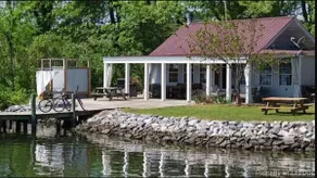 The Crab Shack on Carter's Creek - Image 3