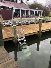 The Crab Shack on Carter's Creek - Image 5