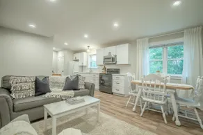 Fresh & Bright Apartment Getaway in New Glarus - Image 4