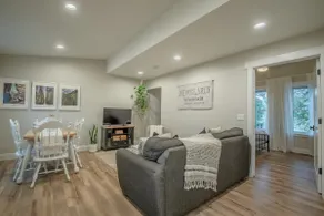 Fresh & Bright Apartment Getaway in New Glarus - Image 5