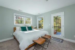 Secluded Mountain Cottage w HOT TUB near Asheville - Image 5