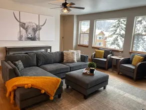Updated Schweitzer condo with beautiful mountain and valley views! - Image 4