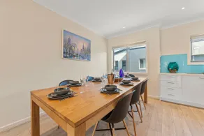 Marina Townhouse. Suitable for two families. - Image 4