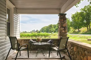Wine Country: 3 Bedroom Rural Retreat Spacious - Image 3