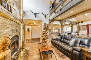 ●Waterfront ●Hot-tub ●4-season ●Fishing ●Kayak ●Canoe ●Hiking ●Cross country ski - Image 5