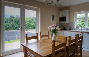 Modern cottage in a stunning Peak District setting - Image 4