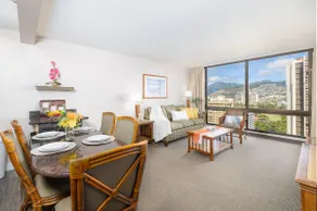 Waikiki Sunset condo w/ pool & gym access - Image 4