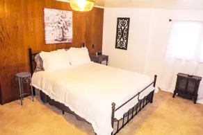 Tranquil Hickory Hill Cottage Getaway with Hot Tub - Image 3