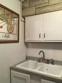 Small 3 room, Large Tub, Private Entrance - Image 5