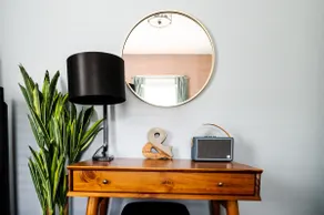 Walk DT | Pets | Soaking Tub | Parking - Image 3