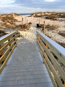 Sand Pail Beach Cottage 3/2.5 +loft & heated pool - Image 4