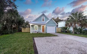 Sand Pail Beach Cottage 3/2.5 +loft & heated pool - Image 2