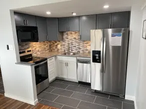 Modern Condo Ski In/Ski Out with Night Skiing - 2 Beds/Full Bath, Full Kitchen - Image 4