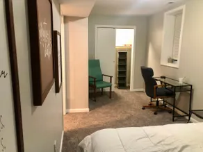 Cozy, Clean, and Pet Friendly Riverwest Apartment - Image 5