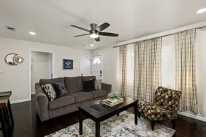 Homey, Clean & Convenient for Vacation or Business - Image 3