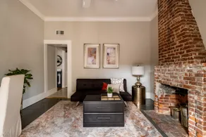 3 bedroom BLOCKS from old fort, walk everywhere. - Image 2