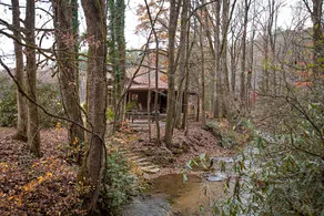 Mill Place Cabin Getaway - Image 2