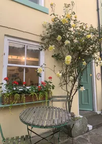 Confidence Cottage | Heart of Staithes - Image 2