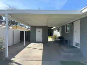 Pristine Upgraded 3B/2Bth w Easy Access to US99 - Image 3