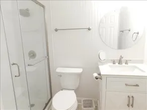 E11 Peaceful 2/2 Ground Level, New Shower & Floors - Image 4