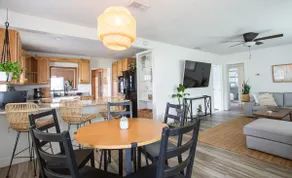 Corner Casa (w Bikes!) Beach Home (3bd/2ba) - Image 2