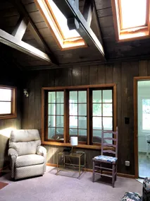 Charming Cottage with Lakeview - Image 4