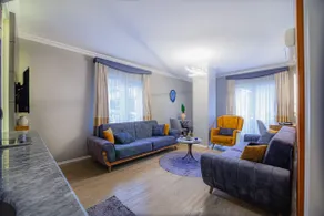 Family Home With 3 Bedroom 3+3 - Image 3