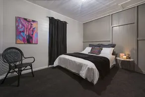 The Radford Couples Cottage Heart of Stanthorpe - Image 2