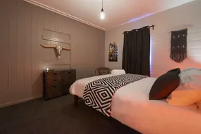 The Radford Couples Cottage Heart of Stanthorpe - Image 3