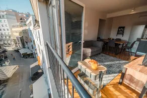 Lux City Apartment - Image 3