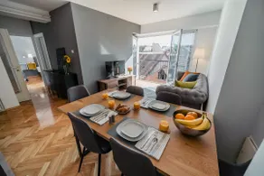 Lux City Apartment - Image 2