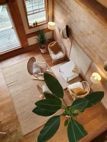 Pani Bottle & Kwon Eun-bi's ”Idler Shallé” filming location, Junggwang Villa (swimming pool open in June) - Image 5