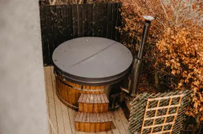 Luxury countryside cottage with hot tub - Image 4
