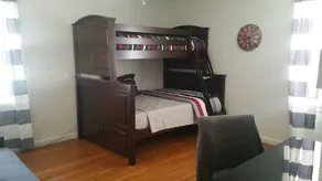 Spacious 3 Bedroom / 2 Bath perfectly located! - Image 5