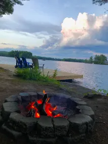 Cozy private cottage on lake with beautiful views! - Image 4