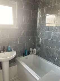 Great for commuting, budget friendly apartment - Image 5