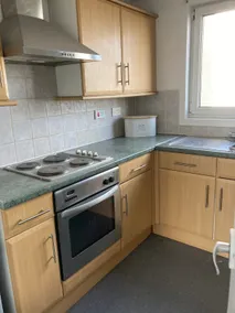 Great for commuting, budget friendly apartment - Image 3