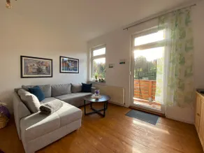 Claudia's time-out/large south-facing balcony/renovated - Image 2