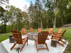 Modern 4-bedroom home where luxury meets nature - Image 3