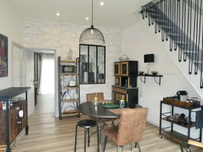 Contemporary duplex, outdoor terrace, parking - Image 4
