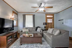 Cozy Historic Downtown Edwardsville Charmer - Image 3