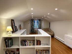 Cheerful Home with Stunning Views - Image 4